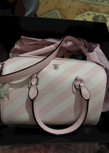 Victoria's Secret Pembe Çizgili Deri Çapraz Çanta - Görsel 2