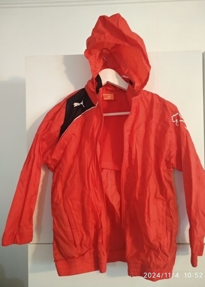 Puma orijinal yağmurluk kız çocuk yada erkek çocuk giyebilir. - Görsel 2