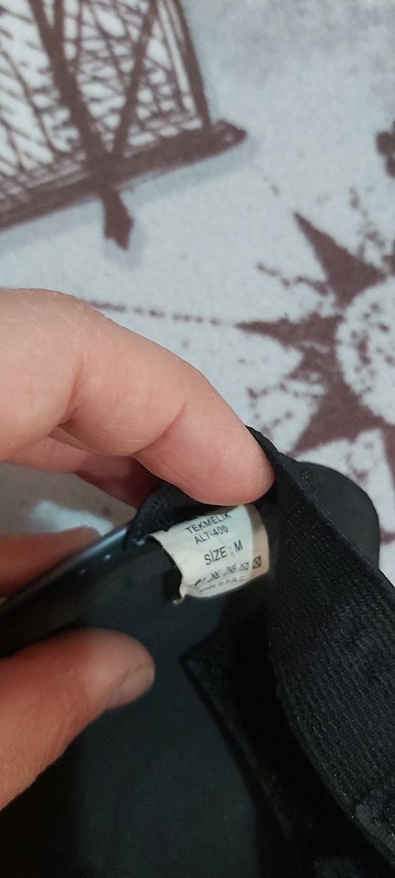 Gri Baskılı Futbol Tekmelikleri Altıs - Görsel 3