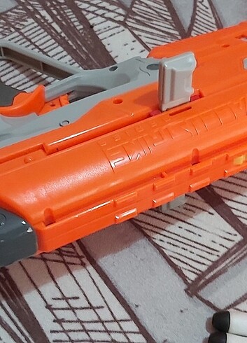 Beden Nerf büyük tabanca