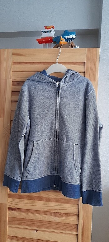 4 Yaş Beden H&M KAPÜŞONLU HIRKA