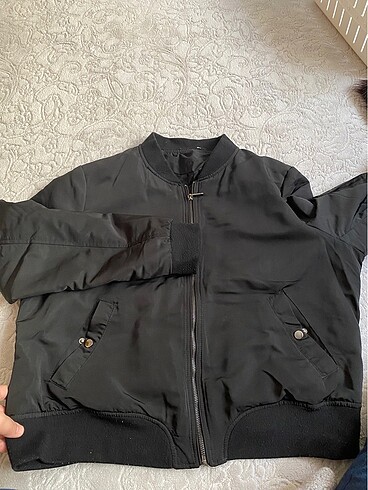 Bomber mont
