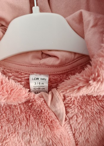 LC Waikiki Kapüşonlu Pembe Kürklü Bebek Tulum