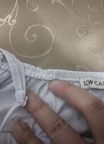 l Beden mavi Renk LCW L beden kayık yaka omuz açık ince askı mevcut