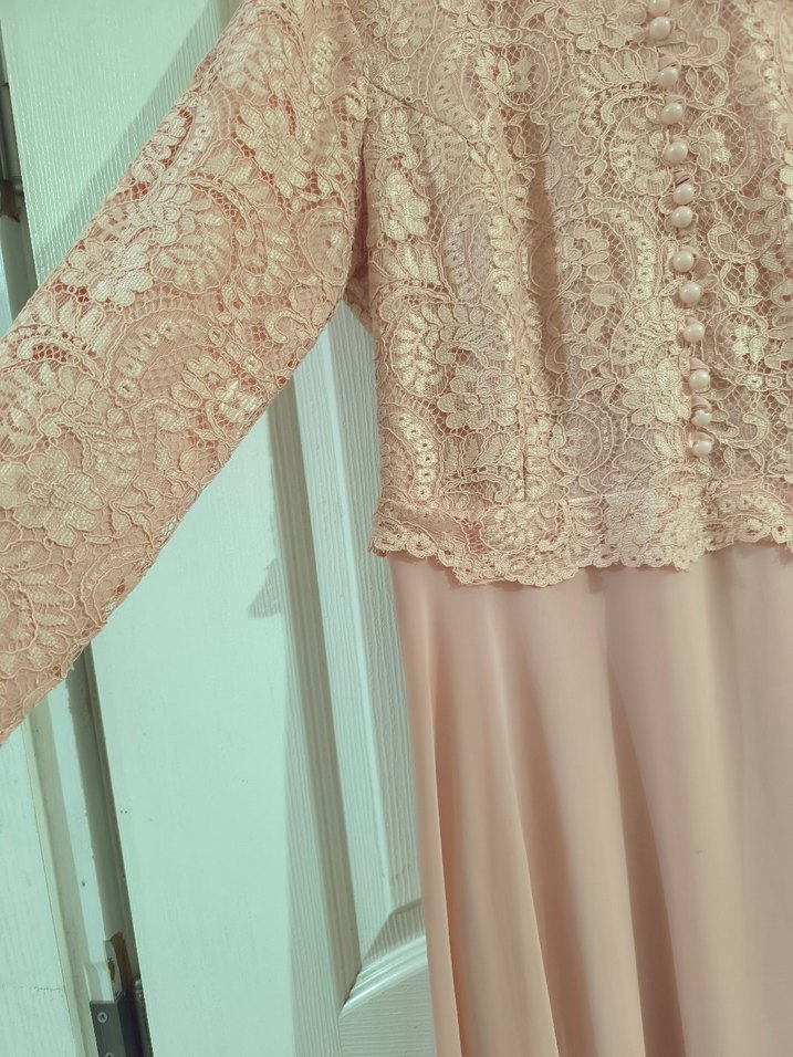 Bej Dantel Detaylı Uzun Kollu Kadın Abiye Elbise - Görsel 2