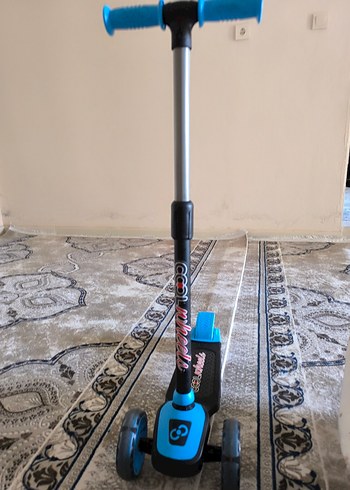 Cool Club Işıklı Mavi Çocuk Scooterı