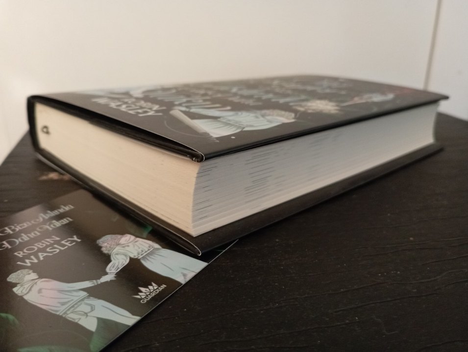 Ölü Şeyler Bize Aslında Çok Daha Yakın - Robin Wasley - Görsel 5