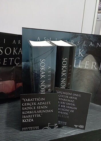 Sokak nöbetçileri çitli