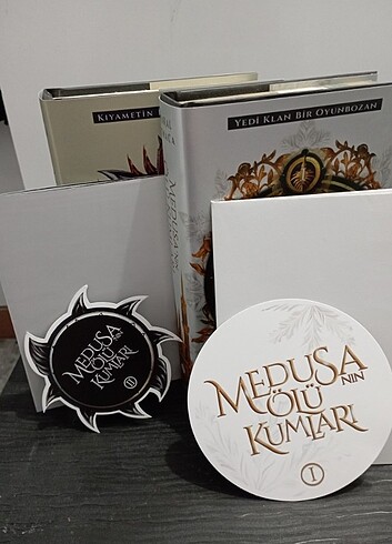Mesudenin kumları 1 ve 2 ciltli 