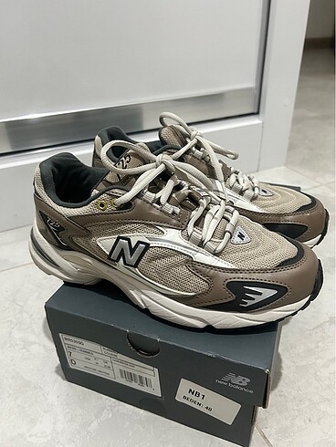 New balance 725