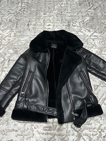 Zara mont