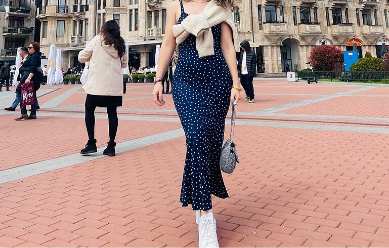 m Beden Puantiyeli Elbise
