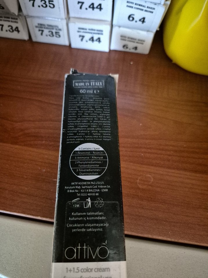 Çeşitli Renklerde Saç Boyası Kutuları - Görsel 5