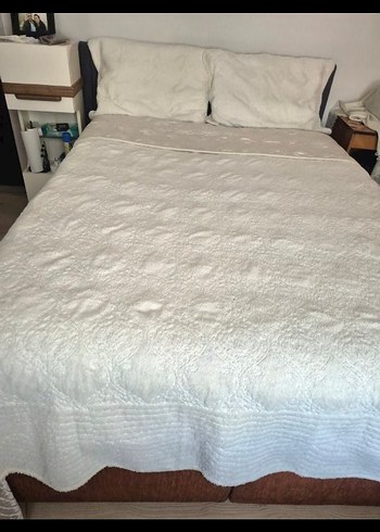 Beyaz Düz Desenli Yatak Örtüsü - Görsel 6