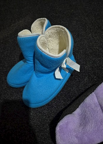 Renkli Sıcak Ev Terlikleri - Görsel 3