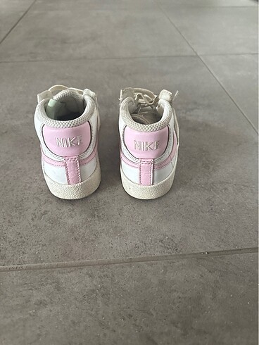 26 Beden pembe Renk Sorunsuz temiz Nıke blazer spor ayakkabı.