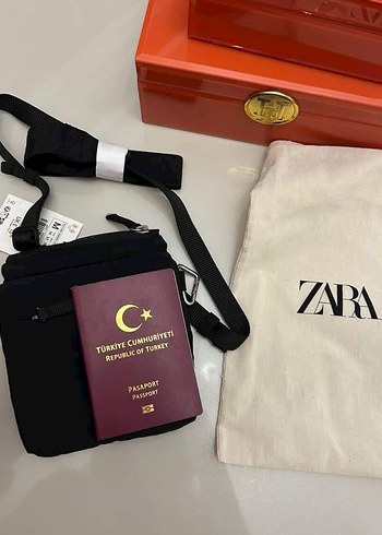 Zara Fermuarli Unisex Seyahat Canta