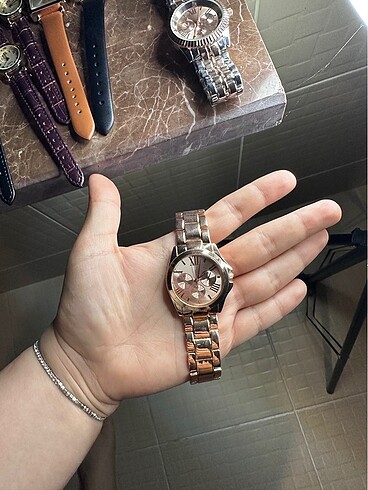 Rosegold saat