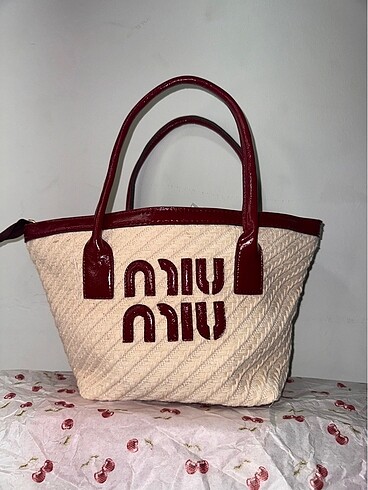 Miu Miu MİU MİU