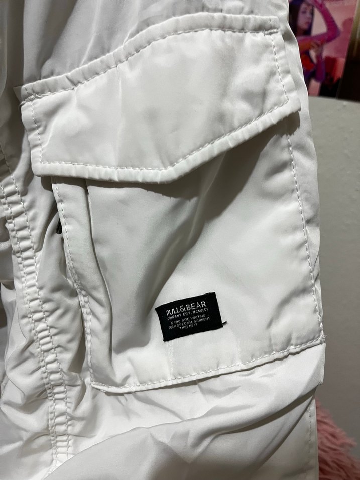 Pull and Bear etiketli Beyaz Fermuarlı ceket Unisex - Görsel 4