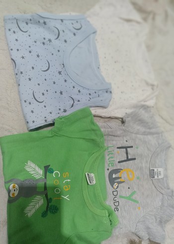 Gri Nakışlı Kısa Kollu Bebek Body erkek bebek zibin - Görsel 3