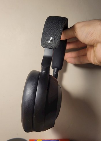 Sennheiser Momentum 4 - Görsel 7