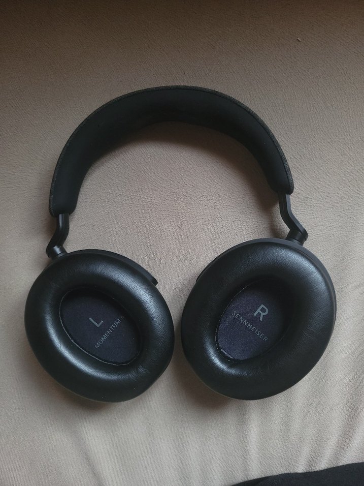 Sennheiser Momentum 4 - Görsel 3