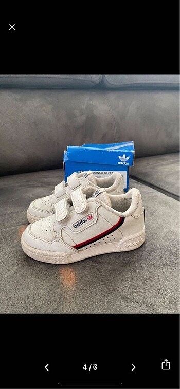 26 Beden beyaz Renk Adidas orjinal spor ayakkabı