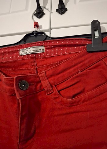 28 Beden Kemerli Kırmızi Denim Kadın Pantolon