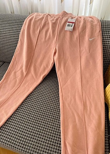 l Beden Nike L beden eşofman altı
