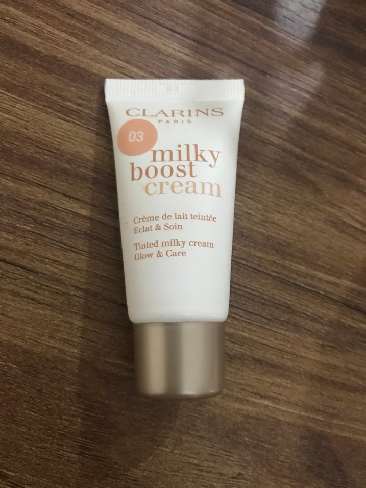 Clarins Milky Boost BB Krem 15 ml - Görsel 2