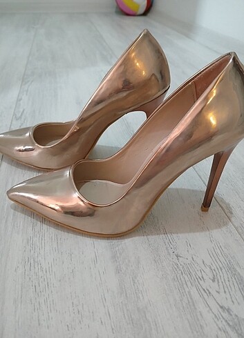 Diğer Stiletto