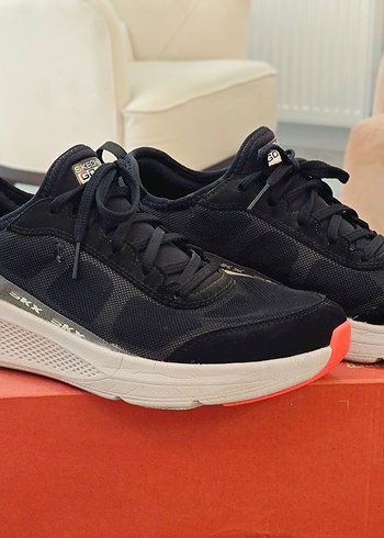 Skechers 41