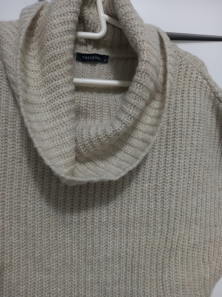 Bej Boğazlı Kolsuz Örgü Kadın suveter s beden - Görsel 2