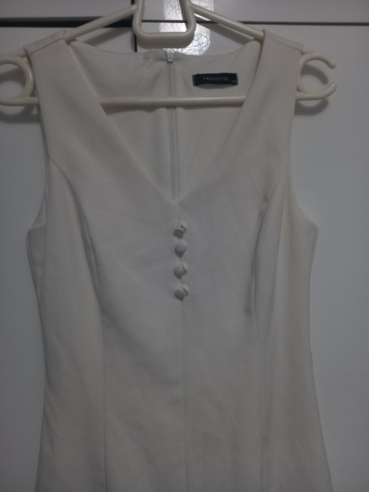 V Yaka Düğmeli Beyaz Midi Elbise 34 beden trendyol marka - Görsel 2