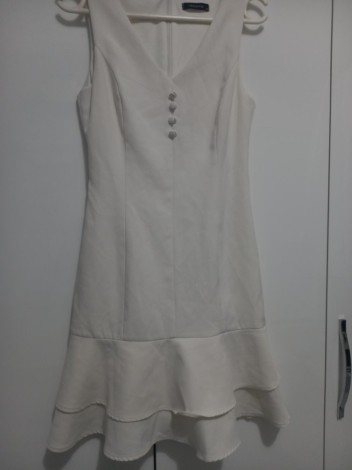 V Yaka Düğmeli Beyaz Midi Elbise 34 beden trendyol marka - Görsel 3