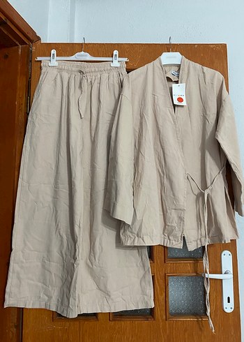 Bej Normcore Stil Bornoz Takımı