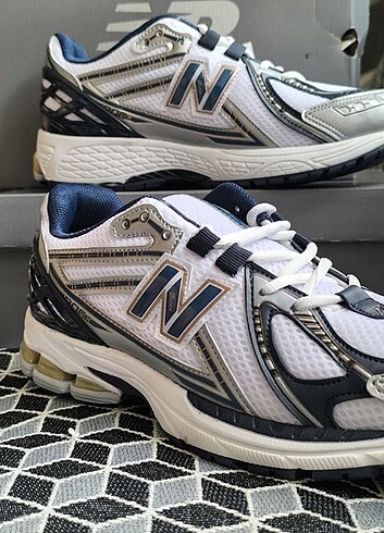 New Balance Spor ayakkabı