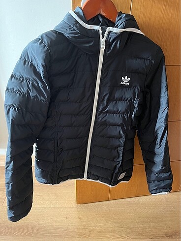 Adidas unisex mont