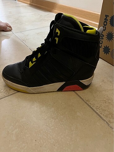 Adidas Selena gomez adidas neo koleksiyonluk