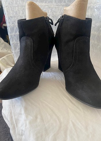 Süet  siyah bayan bot - Görsel 4