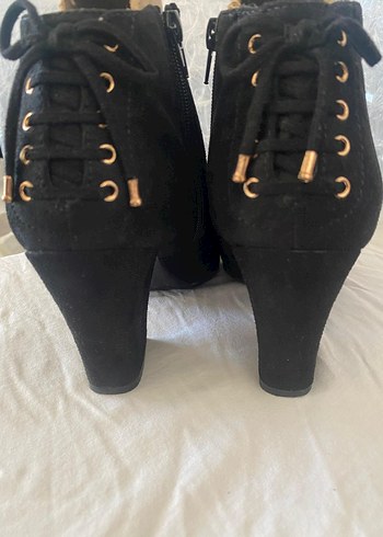 Süet  siyah bayan bot - Görsel 3