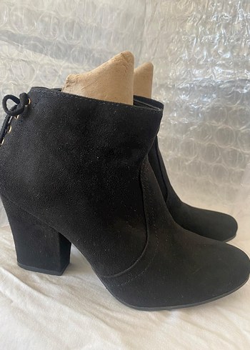 Süet  siyah bayan bot - Görsel 5