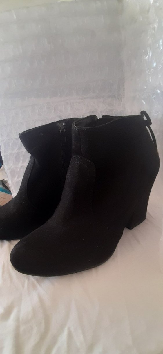 Süet  siyah bayan bot - Görsel 2