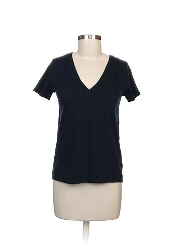 Zara T-shirt %70 İndirimli.