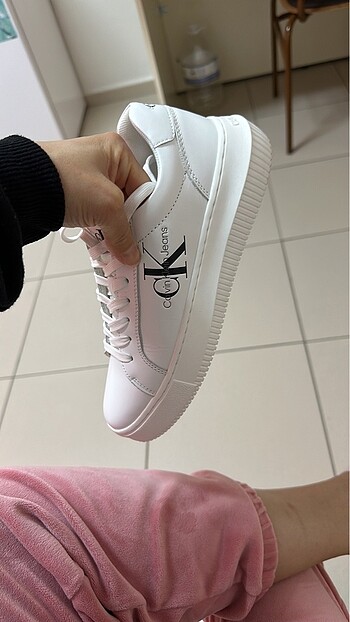 Kadın sneaker ayakkabı
