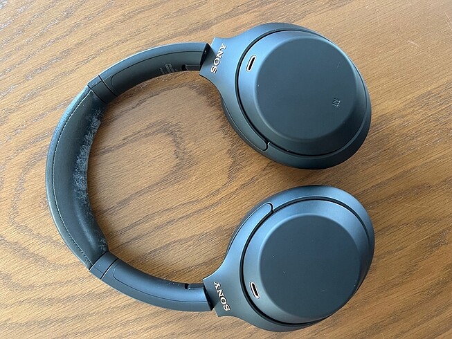 Sony WH-1000XM4 kulaklık