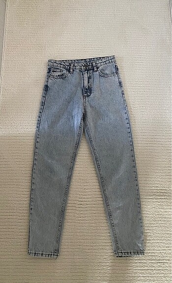 Mom jean