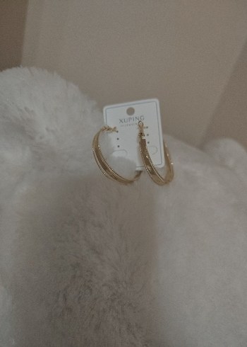 Mini Yılan Desenli Altın Renk Tokalı Küpe - Görsel 2