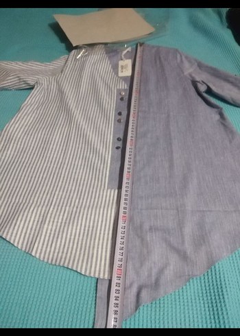 Gri V Yaka Düğmeli Kadın Keten Gömlek - Görsel 4